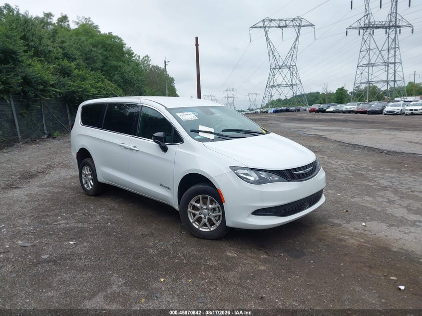 2025 Chrysler Voyager VIN 2C4RC1CG8SR586453 — IAAI salvage auction photo