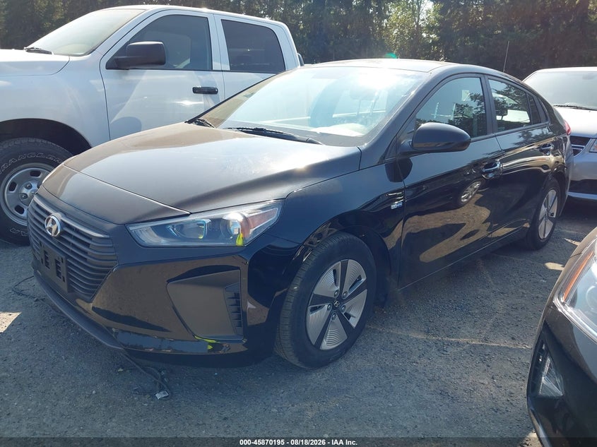 2018 Hyundai Ioniq hybrid VIN KMHC65LC3JU100534 IAAI salvage auction — NORMAL WEAR, Sf97 (Washington), sold $9,750 on 2026-08-26 (photo 2)