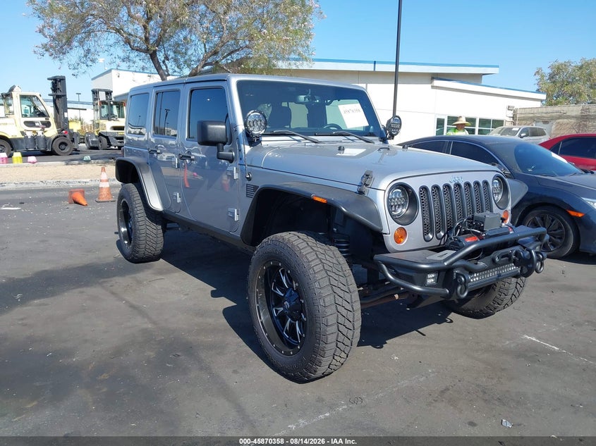2013 Jeep Wrangler / VIN 1C4HJWEG2DL648338 — IAAI salvage auction photo