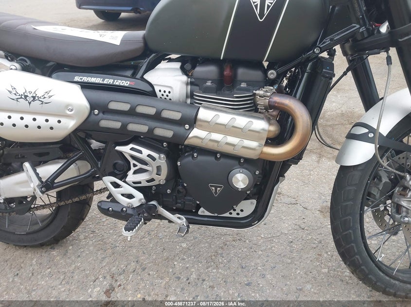 2023 Triumph motorcycle Scrambler VIN SMTD45HG2PTBH3211 IAAI salvage auction — FRONT END, Salvage (Maine), sold $3,250 on 2026-09-30 (photo 8)