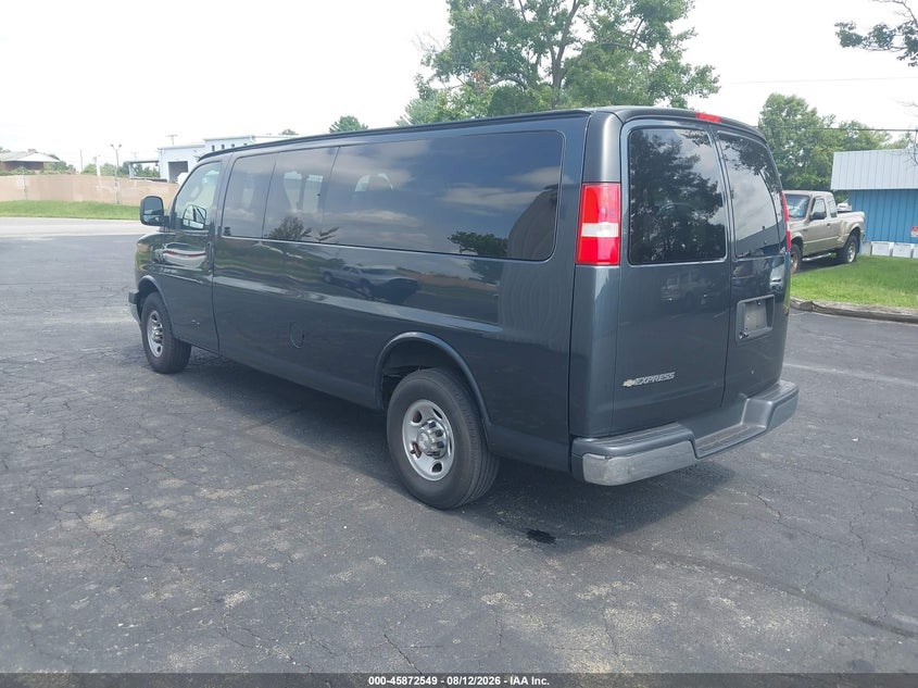 2018 Chevrolet Express 3500 VIN 1GAZGPFGXJ1232352 IAAI salvage auction — NORMAL WEAR, SF97 (Virginia), sold $28,250 on 2026-09-08 (photo 3)