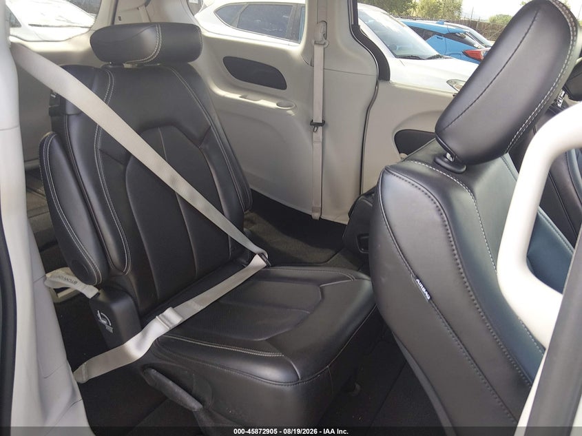 2024 Chrysler Pacifica VIN 2C4RC1BGXRR145953 IAAI salvage auction — FRONT END, Salvage Title, sold $13,100 on 2026-08-22 (photo 8)