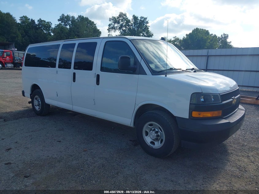 2019 Chevrolet Express 3500 VIN 1GAZGNFG2K1354807 — IAAI salvage auction photo