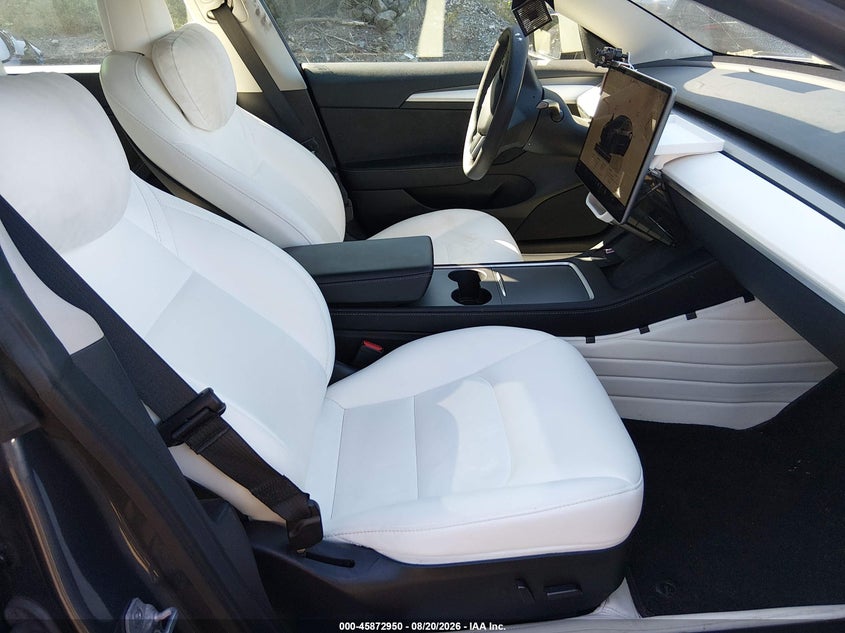 2022 Tesla Model 3 VIN 5YJ3E1EB6NF271216 IAAI salvage auction — FRONT END, Salvage Title, sold $10,700 on 2026-10-07 (photo 5)