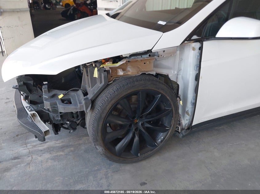2023 Tesla Model x VIN 7SAXCDE56PF421334 IAAI salvage auction — FRONT END, Salvage Title, sold $23,900 on 2026-09-24 (photo 6)