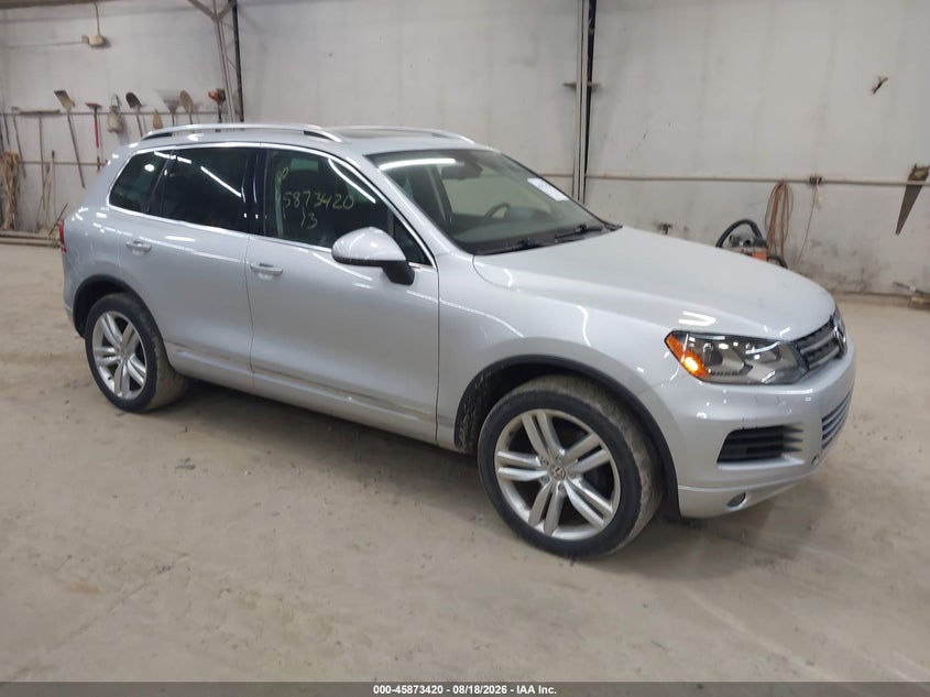 2013 Volkswagen Touareg VIN WVGEP9BPXDD007306 IAAI salvage auction — NORMAL WEAR, Clear (Pennsylvania), sold $8,300 on 2026-08-20 (photo 1)