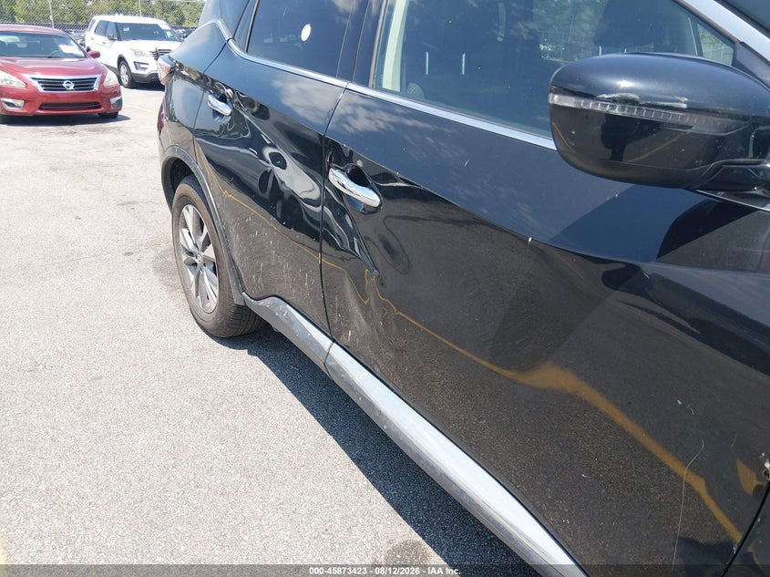 2018 Nissan Murano VIN 5N1AZ2MG5JN110443 IAAI salvage auction — SIDE, Salvage Title, sold $2,200 on 2026-09-02 (photo 6)