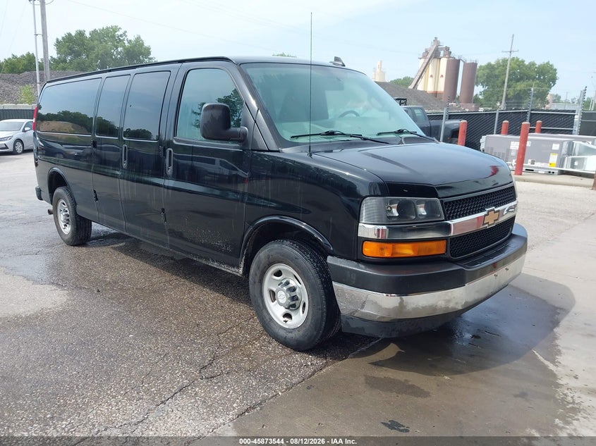 2017 Chevrolet Express 3500 VIN 1GAZGPFG0H1289251 — IAAI salvage auction photo