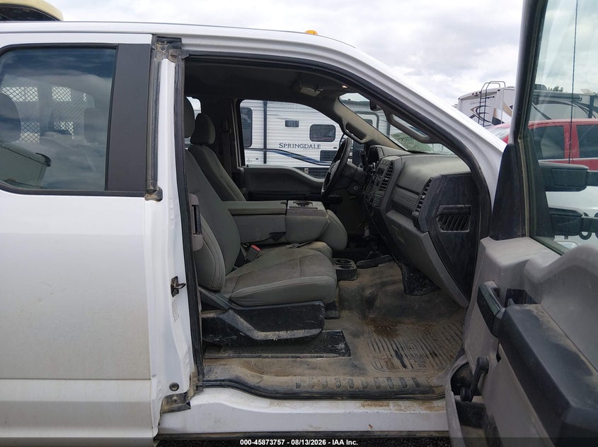 2018 Ford F350 VIN 1FD8X3H68JEC68948 IAAI salvage auction — LEFT SIDE, Certificate Of Title (Nebraska), sold $7,500 on 2026-09-05 (photo 5)