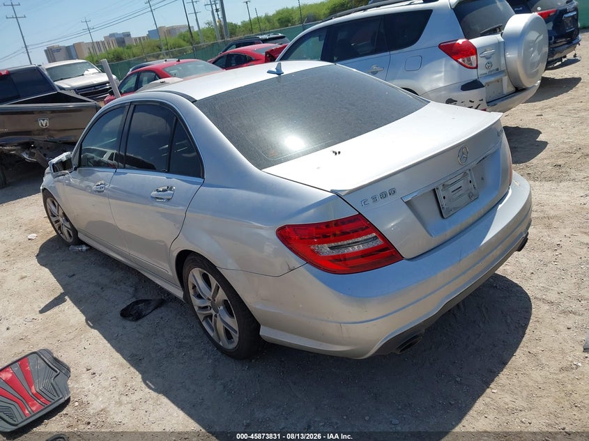 2013 Mercedes-benz C class VIN WDDGF8ABXDA755447 IAAI salvage auction — NORMAL WEAR, Original (Texas), sold $975 on 2026-08-17 (photo 3)