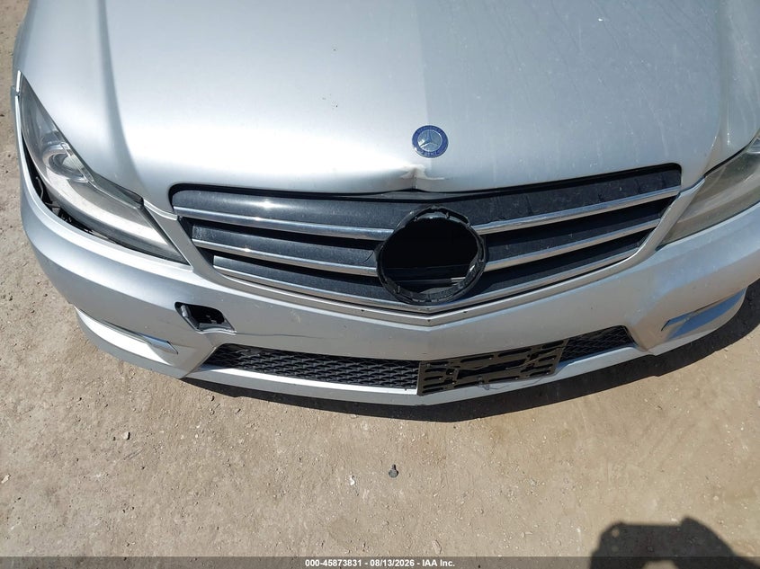 2013 Mercedes-benz C class VIN WDDGF8ABXDA755447 IAAI salvage auction — NORMAL WEAR, Original (Texas), sold $975 on 2026-08-17 (photo 6)