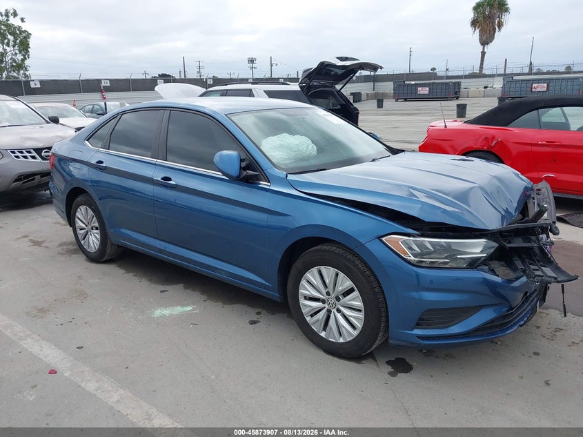 2019 Volkswagen Jetta VIN 3VWCB7BUXKM236877 IAAI salvage auction — FRONT END, Wait Title, sold $1,950 on 2026-08-26 (photo 1)
