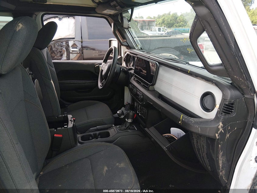 2025 Jeep Wrangler / VIN 1C4PJXAN4SW545486 IAAI salvage auction — FRONT END, Wait Title, sold $10,400 on 2026-08-30 (photo 5)