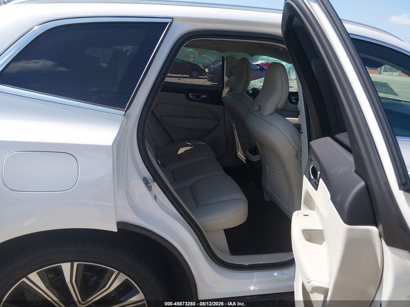 2023 Volvo Xc60 VIN YV4L12DA9P1347062 IAAI salvage auction — LEFT SIDE, Wait Title, sold $9,700 on 2026-09-24 (photo 8)