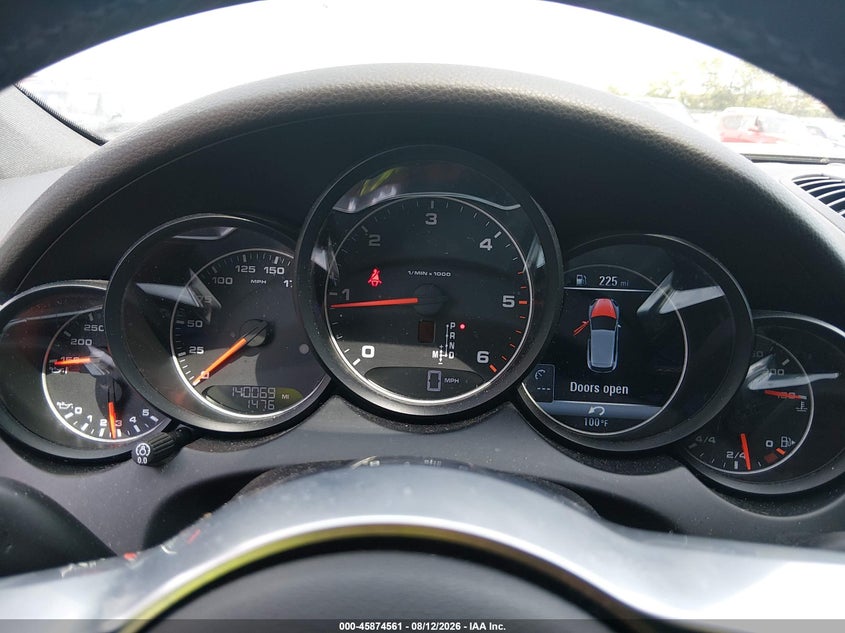 2015 Porsche Cayenne VIN WP1AF2A27FLA30651 IAAI salvage auction — NORMAL WEAR, Salvage Title, sold $11,750 on 2026-08-20 (photo 7)