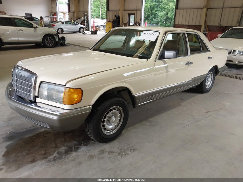 1983 Mercedes-benz 300 VIN WDBCB20A4DB043454 IAAI salvage auction — REAR END, Salvage (North Carolina), sold $7,300 on 2026-10-01 (photo 2)