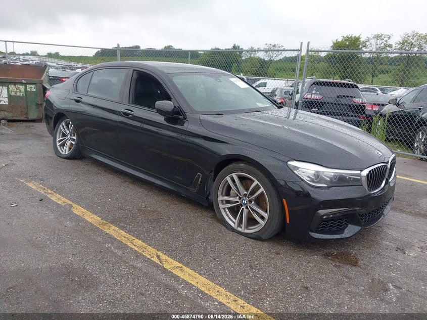 2018 BMW 7er VIN WBA7E4C55JGV24023 — IAAI salvage auction photo