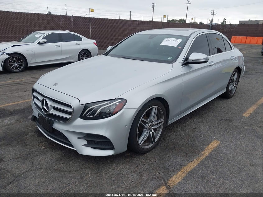 2019 Mercedes-benz E-klasse VIN WDDZF4JB5KA626336 IAAI salvage auction — REAR END, Wait Title, sold $10,475 on 2026-09-10 (photo 2)