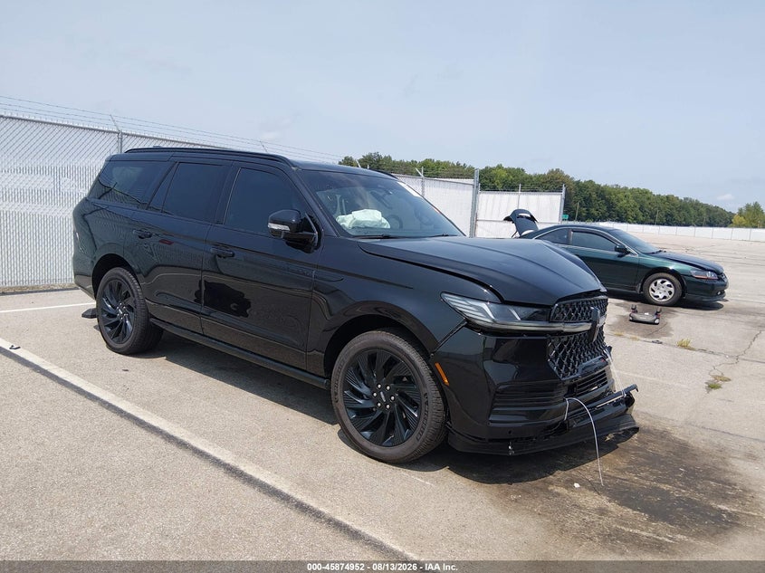 2026 Lincoln Navigator VIN 5LMJJ2LGXTEL02529 — IAAI salvage auction photo