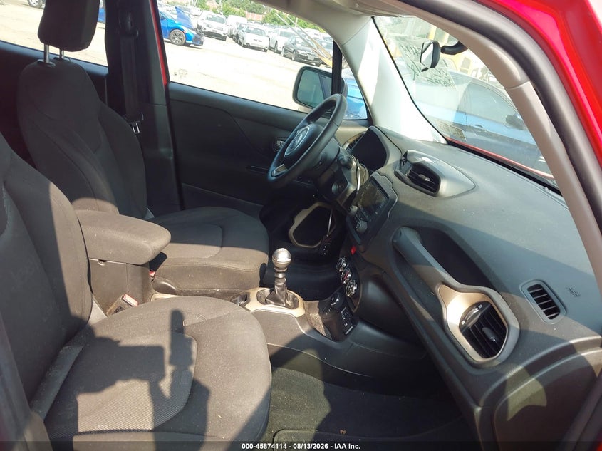 2016 Jeep Renegade VIN ZACCJBAW8GPE38259 IAAI salvage auction — NORMAL WEAR, Clear (Pennsylvania), sold $2,425 on 2026-08-21 (photo 5)