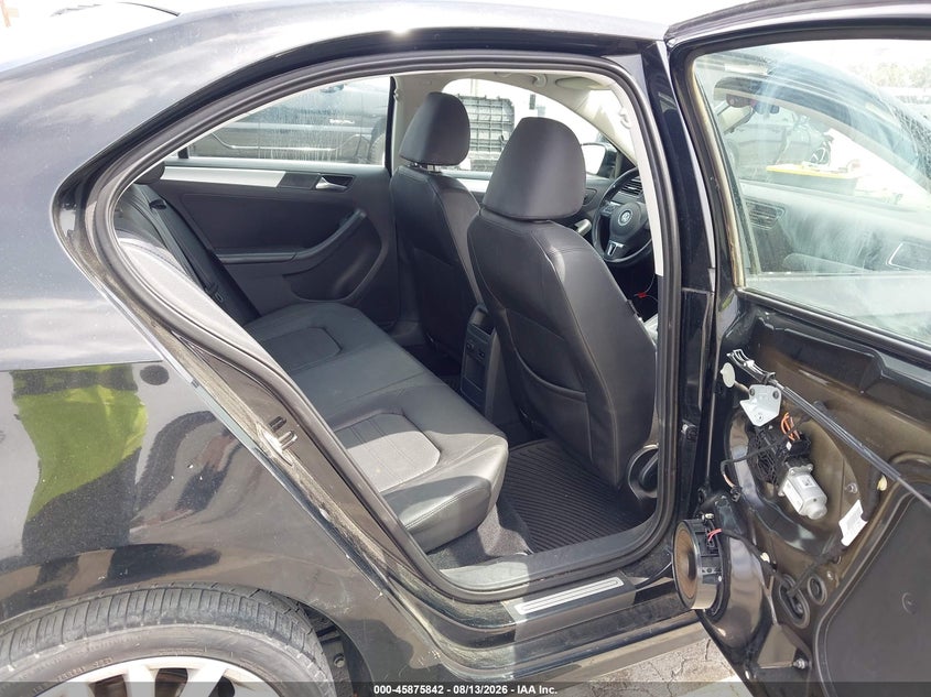 2011 Volkswagen Jetta VIN 3VWLZ7AJ7BM308153 IAAI salvage auction — FRONT END, Salvage (California), sold $775 on 2026-08-21 (photo 8)