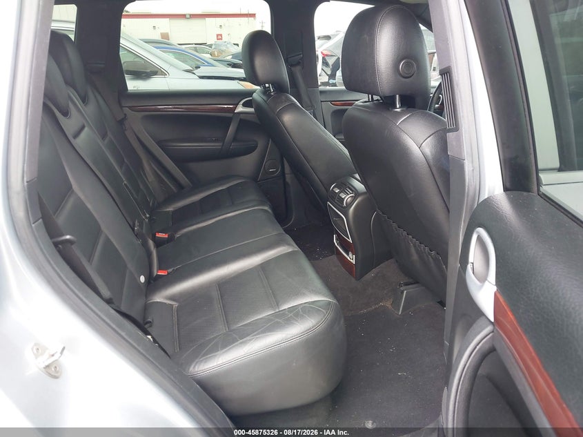 2010 Porsche Cayenne VIN WP1AA2AP9ALA02191 IAAI salvage auction — RIGHT SIDE, Salvage (Georgia), sold $1,750 on 2026-09-17 (photo 8)