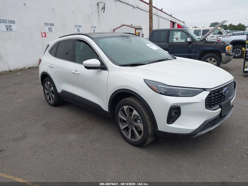 2025 Ford Escape VIN 1FMCU9JZ2SUA20745 — IAAI salvage auction photo