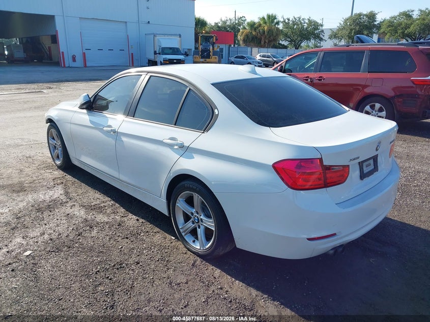 2014 BMW 3er VIN WBA3B5G57ENS08762 IAAI salvage auction — FRONT END, Clear (Florida), sold $425 on 2026-08-19 (photo 3)