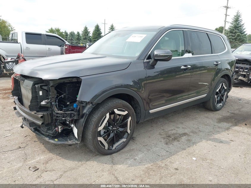 2025 Kia Telluride VIN 5XYP64GC3SG703254 IAAI salvage auction — FRONT & REAR, Salvage Title, sold $12,400 on 2026-09-03 (photo 2)