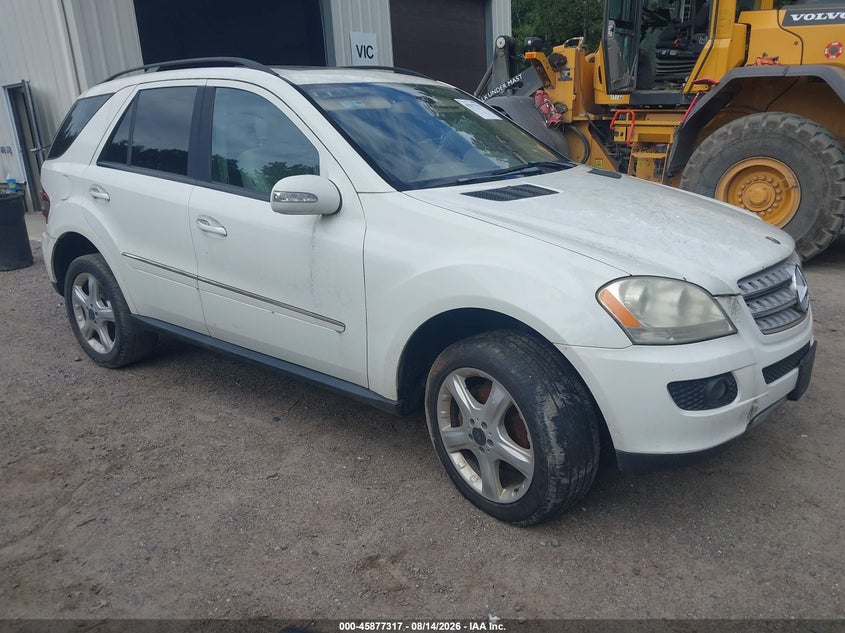 2008 Mercedes-benz Ml-class VIN 4JGBB22E28A433442 IAAI salvage auction — LEFT SIDE, Salvage (Vermont), sold $275 on 2026-09-03 (photo 1)