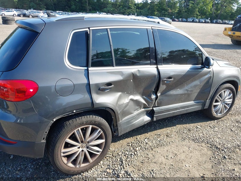 2012 Volkswagen Tiguan VIN WVGAV7AX0CW088393 IAAI salvage auction — FRONT & REAR, Wait Title, sold $375 on 2026-08-27 (photo 6)