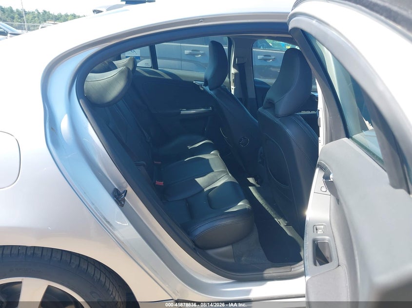 2012 Volvo S60 VIN YV1622FS2C2129126 IAAI salvage auction — FRONT END, Clear (Massachusetts), sold $1,100 on 2026-08-29 (photo 8)