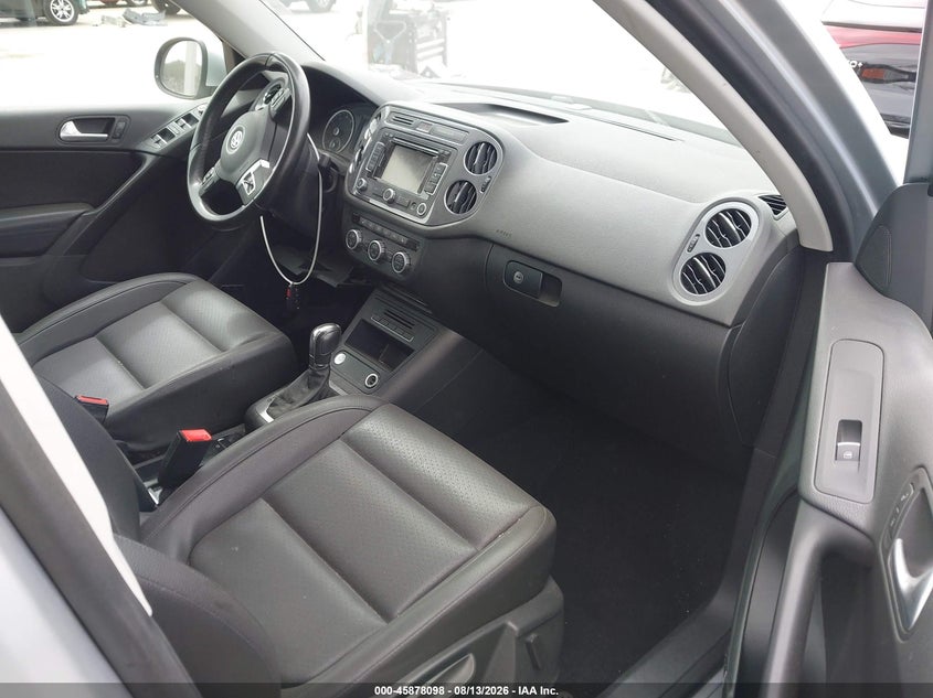 2014 Volkswagen Tiguan VIN WVGAV3AX7EW591723 IAAI salvage auction — UNKNOWN, Clear - Dealer Only (California), sold $2,000 on 2026-08-19 (photo 5)