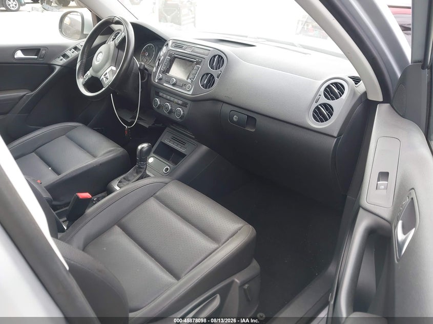 2014 Volkswagen Tiguan VIN WVGAV3AX7EW591723 IAAI salvage auction — UNKNOWN, Clear - Dealer Only (California), sold $2,000 on 2026-08-19 (photo 8)