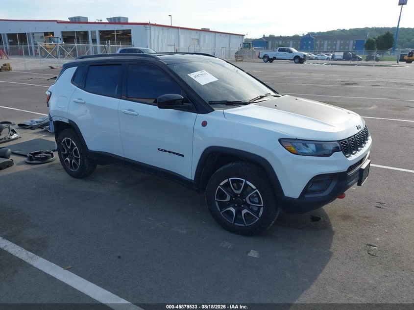 2025 Jeep Compass VIN 3C4NJDDN2ST543825 — IAAI salvage auction photo