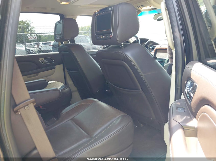 2012 Cadillac Escalade VIN 1GYS4DEFXCR290243 IAAI salvage auction — ENGINE DAMAGE, Wait Title, sold $3,425 on 2026-09-03 (photo 8)