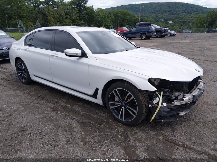 2018 BMW 7er VIN WBA7F2C57JG424877 — IAAI salvage auction photo