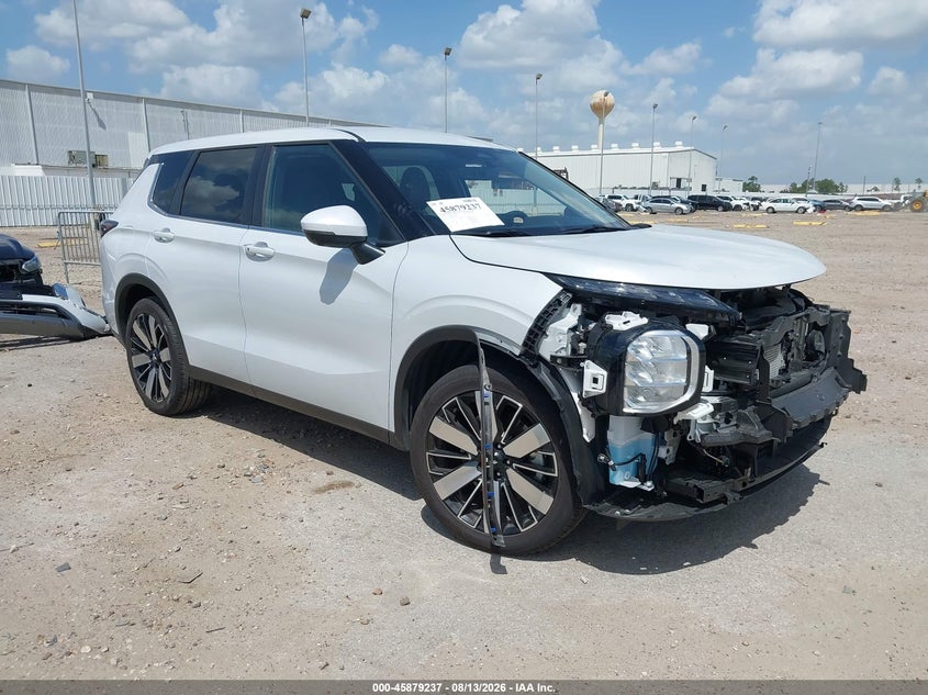 2026 Mitsubishi Outlander VIN JA4J3VABXTZ044509 — IAAI salvage auction photo