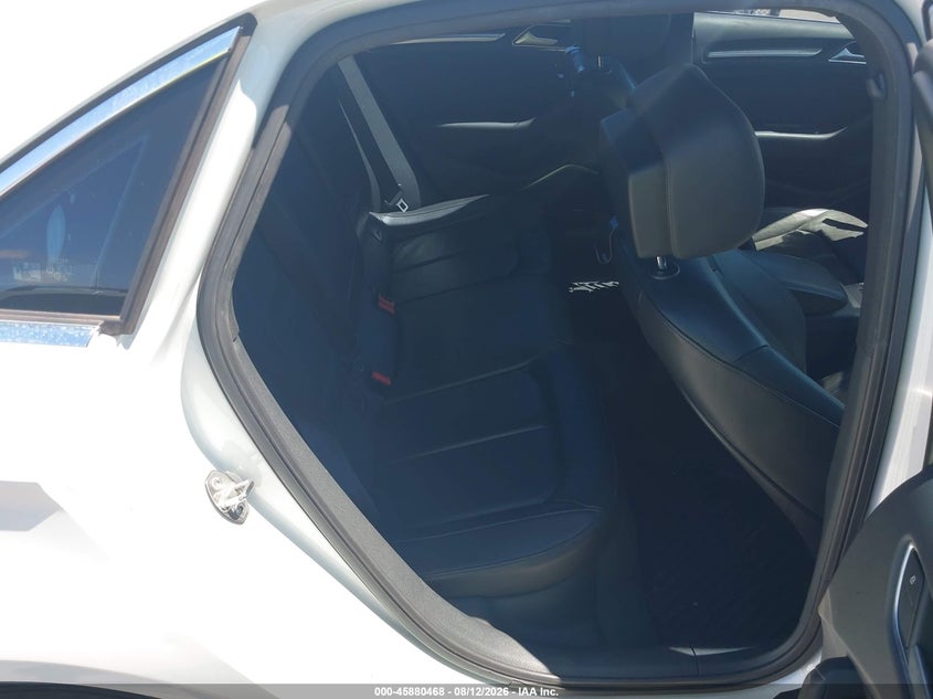 2016 Audi A3 VIN WAUJ8GFF0G1063649 IAAI salvage auction — NORMAL WEAR, Salvage Title (Hawaii), sold $25 on 2026-09-15 (photo 8)