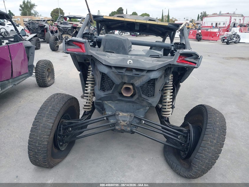 2020 Can-am/ brp Maverick VIN 3JBVNAV25LK001233 IAAI salvage auction — RIGHT SIDE, Wait Title, sold $7,600 on 2026-10-08 (photo 6)