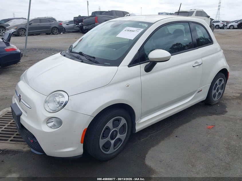 2015 Fiat 500e VIN 3C3CFFGE7FT709699 IAAI salvage auction — NORMAL WEAR, Clear - Dealer Only (California), sold $1,175 on 2026-09-24 (photo 2)