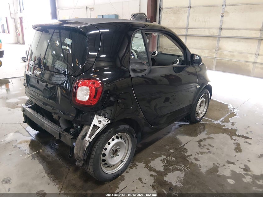 2019 Smart Fortwo VIN WMEFJ9BAXKK370687 IAAI salvage auction — REAR END, Salvage Title, sold $2,250 on 2026-09-24 (photo 4)