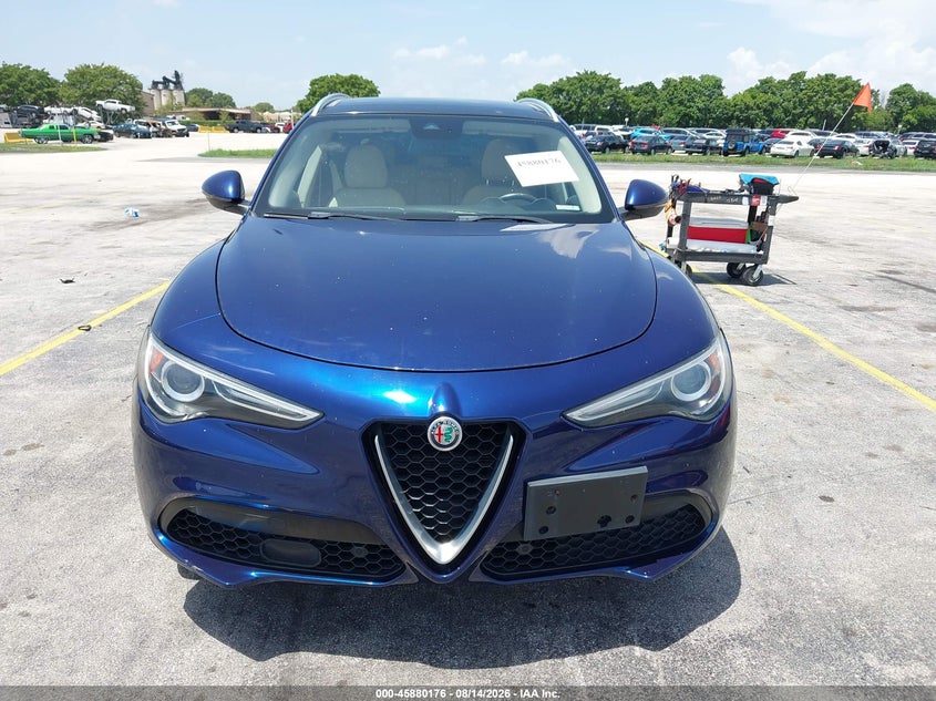 2018 Alfa romeo Stelvio VIN ZASFAKRN5J7C16170 IAAI salvage auction — NORMAL WEAR, Clear (Florida), sold $2,200 on 2026-08-20 (photo 6)