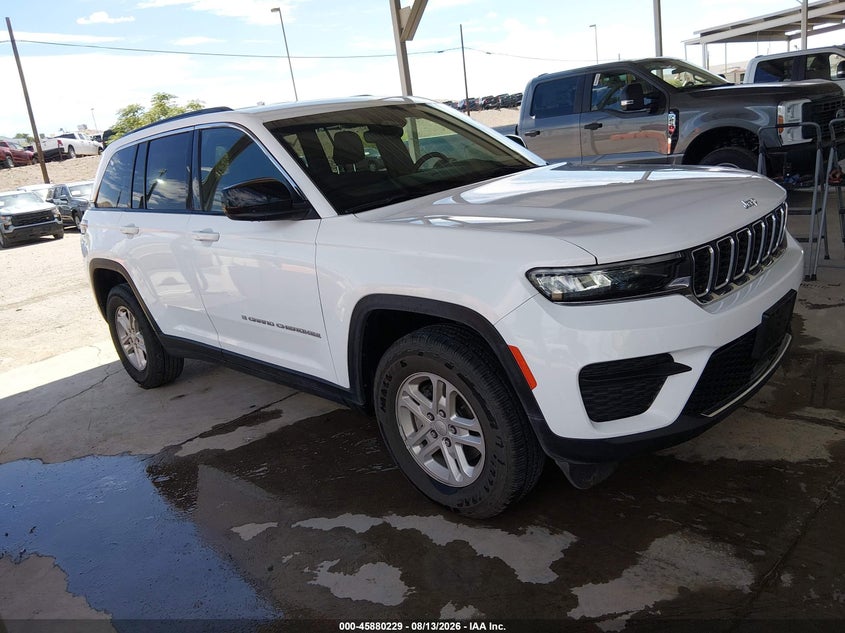 2024 Jeep Grand cherokee VIN 1C4RJHAG4RC200356 — IAAI salvage auction photo