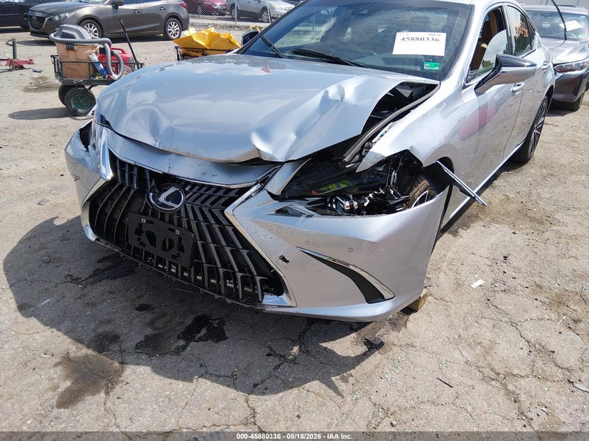 2024 Lexus ES VIN 58ADA1C14RU042528 IAAI salvage auction — FRONT END, Salvage (Virginia), sold $17,750 on 2026-09-11 (photo 6)