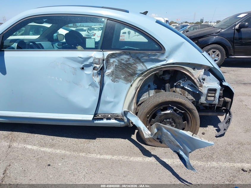 2013 Volkswagen Beetle VIN 3VWJP7AT3DM623260 IAAI salvage auction — LEFT SIDE, Salvage (California), sold $875 on 2026-08-26 (photo 6)