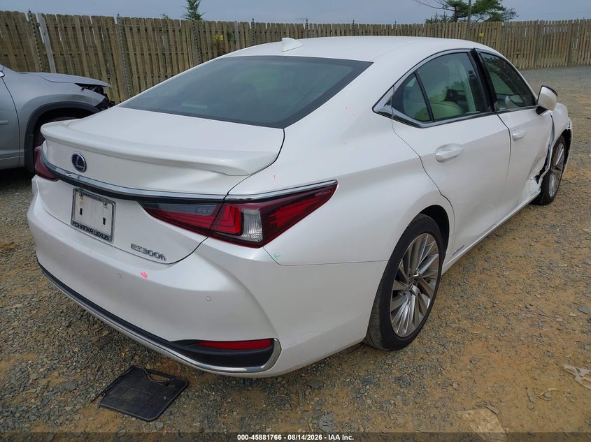 2022 Lexus ES VIN 58AEA1C12NU018937 IAAI salvage auction — SIDE, Salvage (Virginia), sold $21,600 on 2026-08-31 (photo 4)
