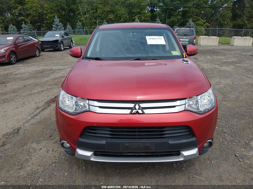 2015 Mitsubishi Outlander VIN JA4AD3A33FZ004089 IAAI salvage auction — NORMAL WEAR, Clear (New Jersey), sold $1,525 on 2026-08-29 (photo 6)