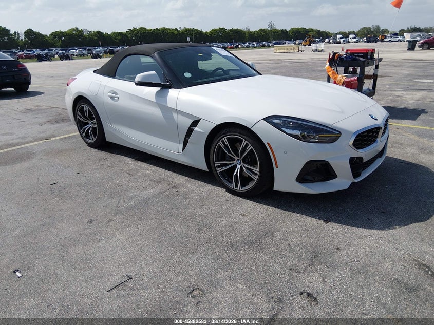 2026 BMW Z4 VIN WBAHF3C07TWY56778 IAAI salvage auction — MECHANICAL, Clear (Florida), sold $36,400 on 2026-08-26 (photo 1)
