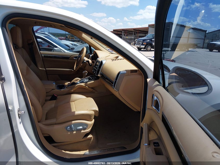 2016 Porsche Cayenne VIN WP1AA2A2XGLA02259 IAAI salvage auction — NORMAL WEAR, Original (Texas), sold $8,350 on 2026-08-29 (photo 5)